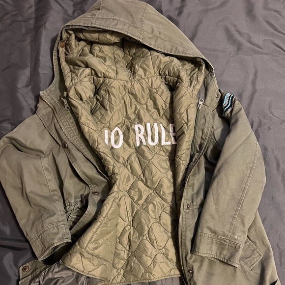 Zara Army Green Jacket - Picture 2 of 4